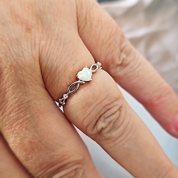 Sterling Silver Heart Opal Ring - Picture 1 of 4